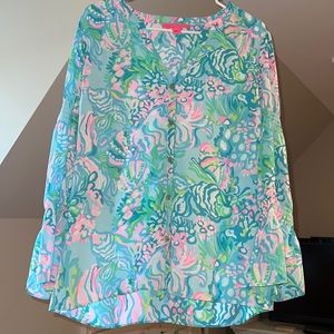 Beautiful Lily Pulitzer blouse